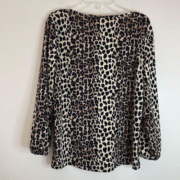 Dex|Cheetah| Has Stretch|Button up|Nice Fabric - Picture 5 of 11